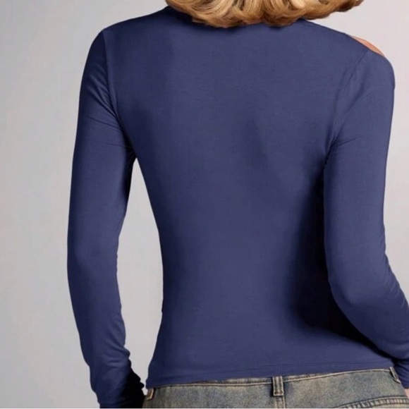 Elegant Navy Blue Women's Top - Picture 2 of 2